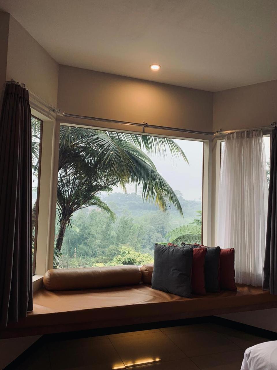 Uma Gati Aparthotel Cimenyan Buitenkant foto